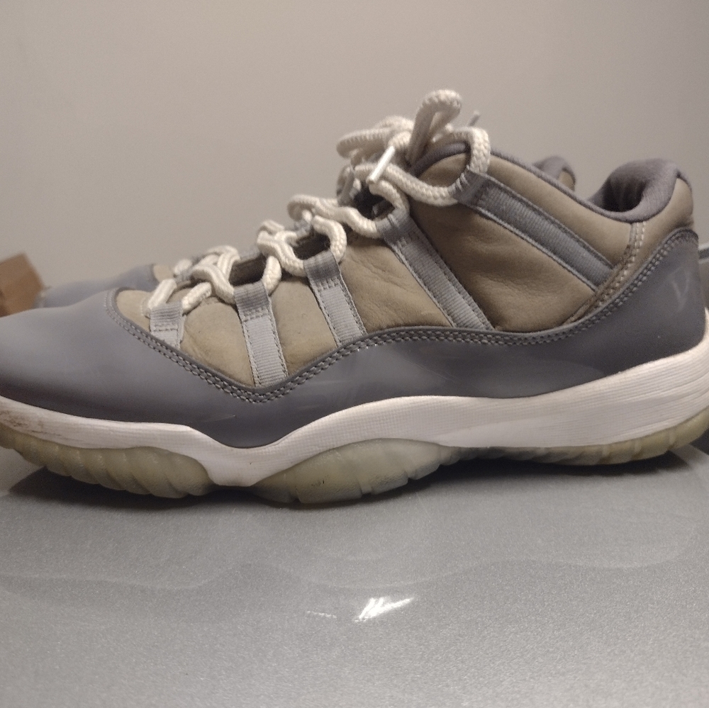 Jordan 11 Retro Low Cool Grey